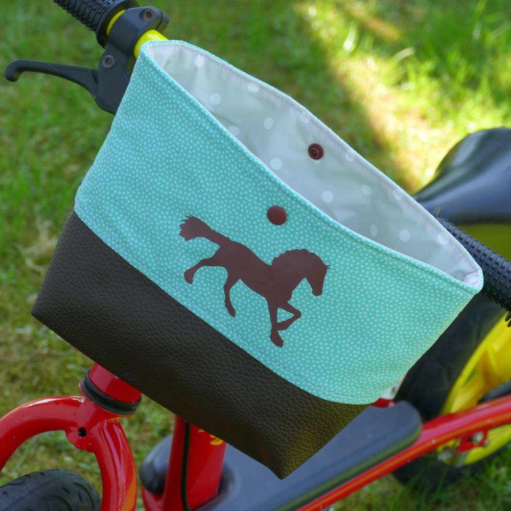 elektrische markise für wohnmobil VEVOR Wohnmobile wasserdichte Modulmarkise Seitenmarkise (5504 mm) mit Aluminiumlegierungsrahmen, Schwarze Außenmarkise mit Farbverlauf, Sonnenschutz für Camping Garten Roof Top Tent Accessory Designart 'Turtle With Glasses Farbe:Pink Cupcakes