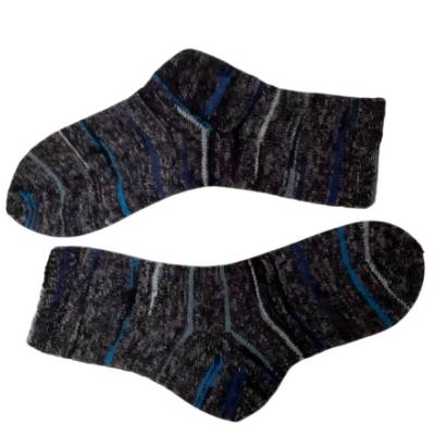 Herrensocken handgestrickt in Gr. 44/45, dunkelgrau gestreift