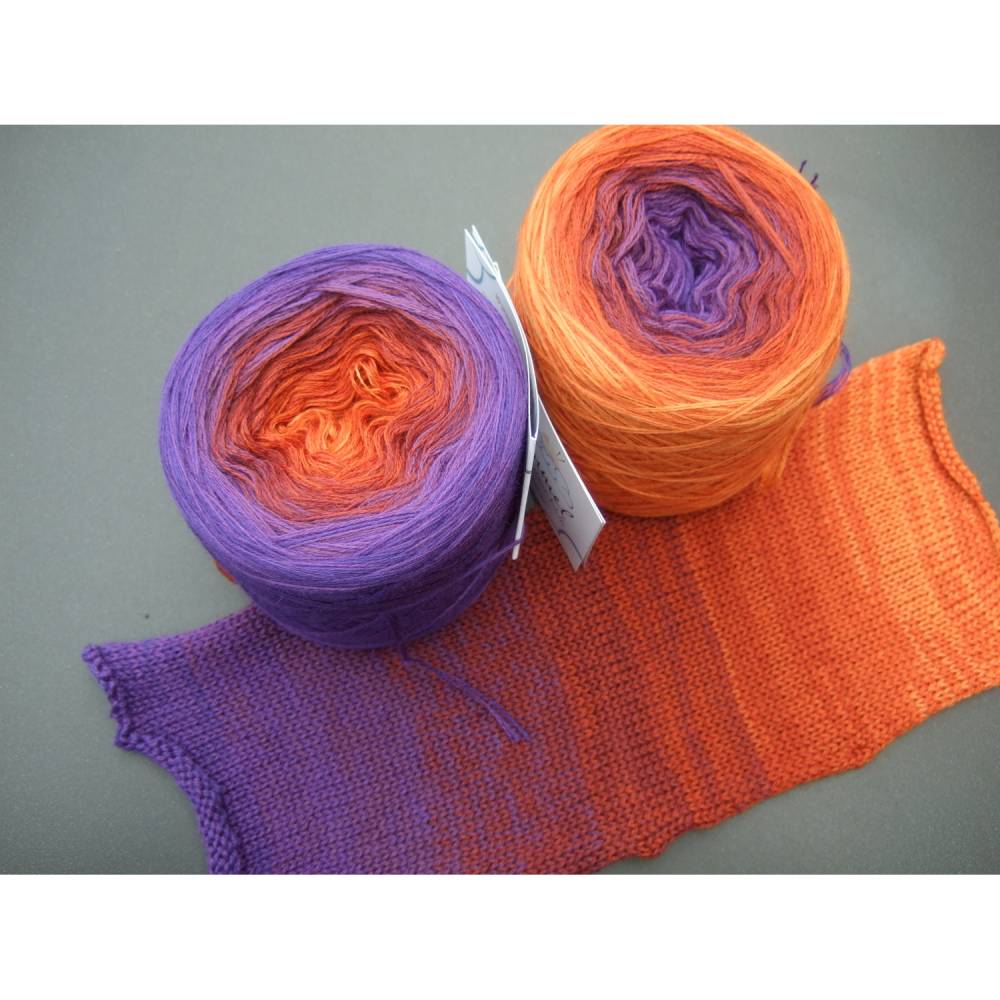 100% Schurwolle Merino extrafein Bobbel gefachter Farbverlauf Wolke 7 Hexentanz 4-fädig Bild 4
