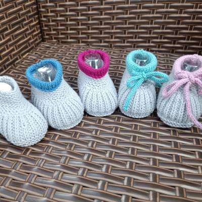 Strickanleitung für Babyschuhe Peanut, ohne Nadelspiel, 3 Modelle und 3 Größen zum Download