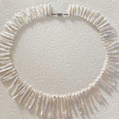 Perlenkette 47 cm – Weiße Zuchtperlen/Stäbchen