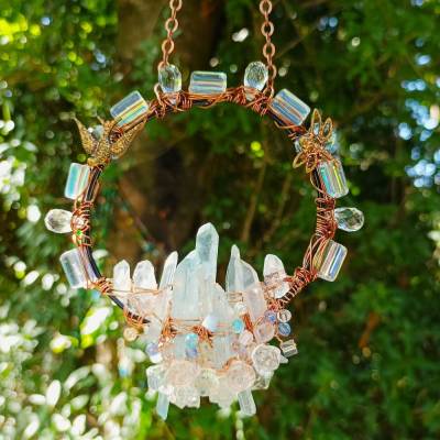 Elfengrüße Suncatcher Quarz Kristall – Feng Shui Sonnenfänger mit Schwalbe & Libelle, Fensterdeko Geschenk