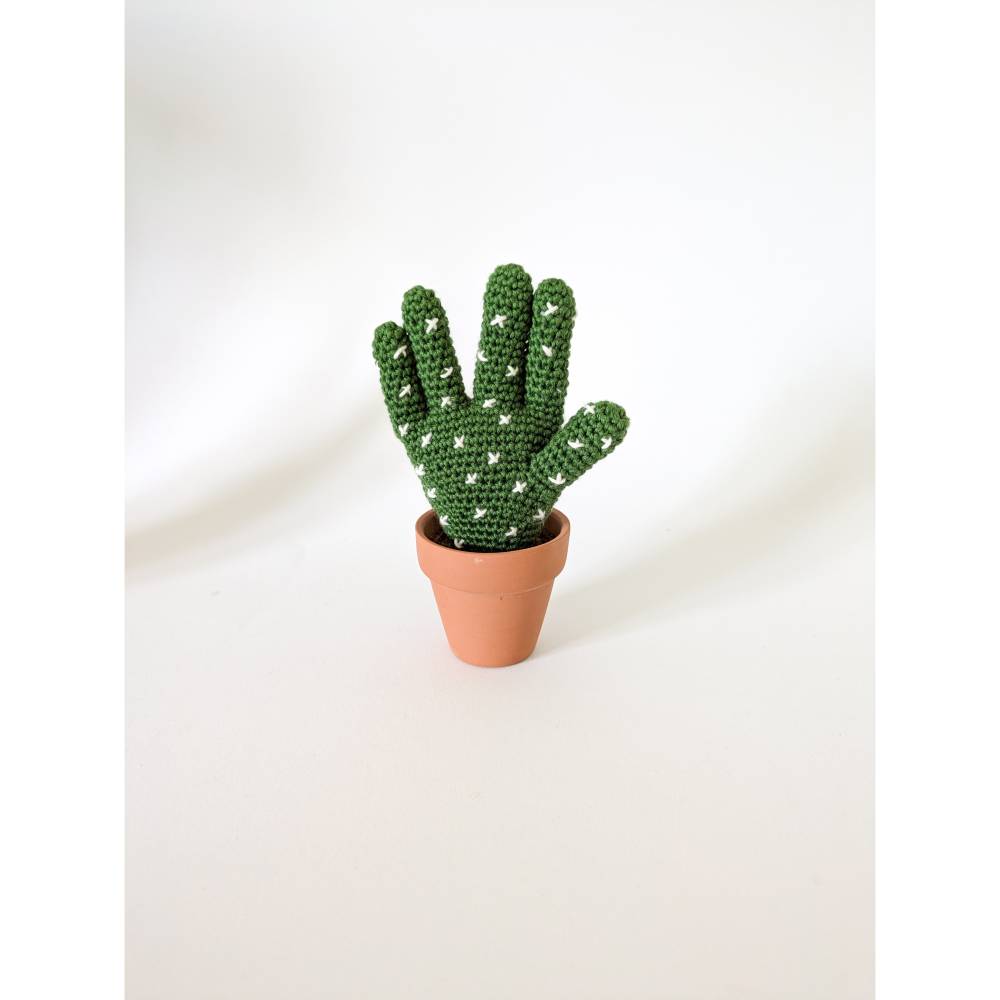 Kaktushand gehäkelt | Lustige Geschenkidee | Statement Deko | Geschenk für Kollegen | Büro-Geschenk Bild 4