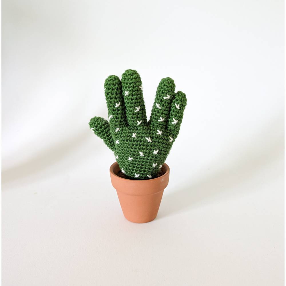 Kaktushand gehäkelt | Lustige Geschenkidee | Statement Deko | Geschenk für Kollegen | Büro-Geschenk Bild 5
