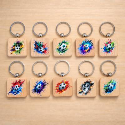 Fußball Schlüsselanhänger aus Holz – Geschenkidee für Fußballfans, SAHE-1-10