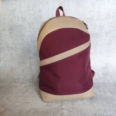 Rucksack Damen aus Softshell – Handgefertigter Rucksack in Bordeaux, kleiner Designer-Rucksack