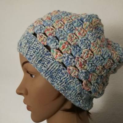 Beanie / Sommermütze, hellblau und bunt-meliert
