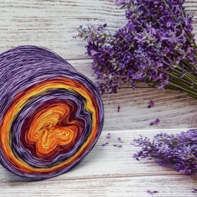 (GP €80€/kg) 3 fädig **Lavandula** Farbverlaufsgarn / Bobbel / Wolle  Kunterbunt