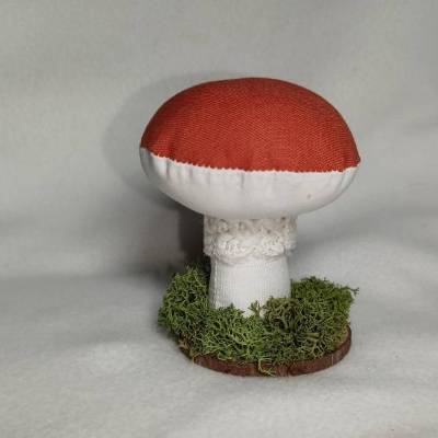 Pilz, auf Astscheibe, Deco, Baumwollstoff, Herbstdekoration, Jahreszeitentisch, ca. 8,5cm