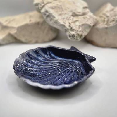 Kleine Muschelschale dunkel blau