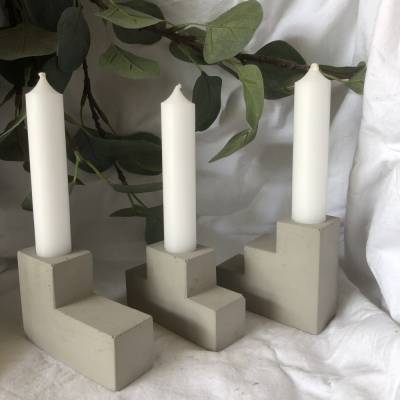 Coole Kerzenhalter im Klötzchendesign aus Beton grau oder neonfarben bemalt - 3er Set