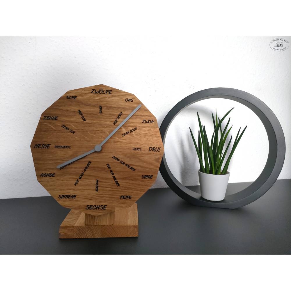 schwäbische Uhr aus Eichenholz mit Standfuß, 20 cm Bild 1