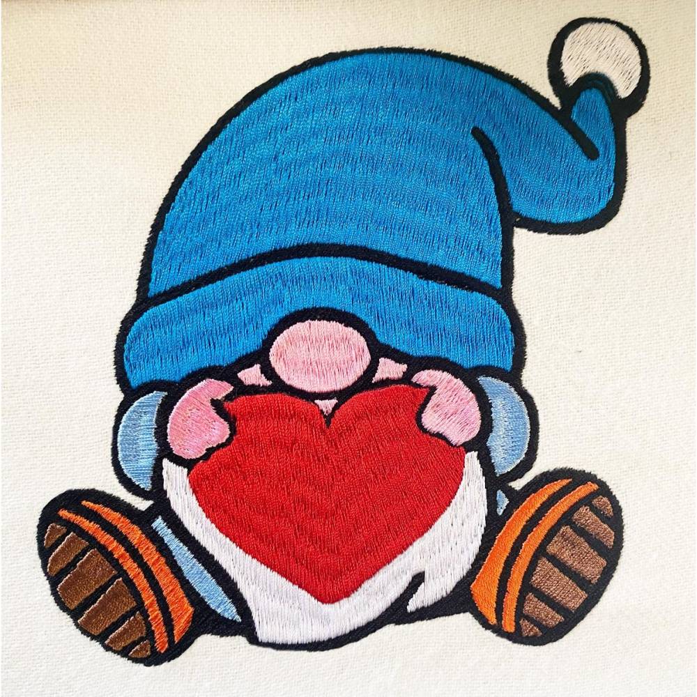Stickdatei Gnom mit Herz in 6 Größen, Maschinenstickerei, Stickmuster mit Herz Motiv, süßer Gnom Bild 3