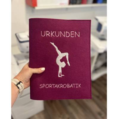 Personalisierte Urkundenmappe für Sportler hochwertig bestickt zum Aufbewahren von Urkunden 