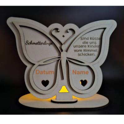 Holzschild mit persönlicher Gravur - Schmetterling - als Andenken an Dein Sternenkind, geliebte Person, Trauerlicht