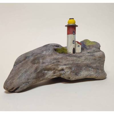 Maritime Deko auf Treibholz mit Leuchtturm, shabby style, maritim, Meer, Ostsee, Diorama, Treibholzkunst
