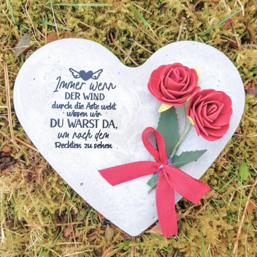 Herz aus Beton mit Schriftzug und Kunstrose Grabschmuck Trauer Grabgesteck Grabherz