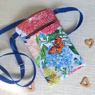 Handytasche zum Umhängen Schultertasche Crossbodytasche  bunt mit Blumen Schmetterling