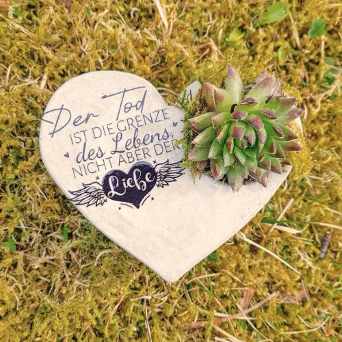 Bepflanztes Herz aus Beton mit Schriftzug Grabschmuck Trauer Grabgesteck Grabherz
