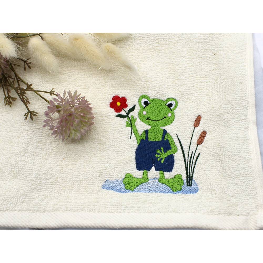 Stickdatei lustiger Frosch mit Blume Bild 4