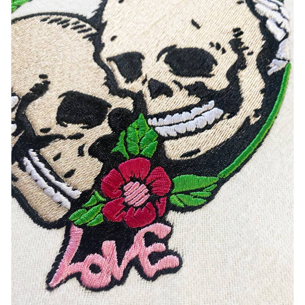 Stickdatei Totenkopf Love in 5 Größen, Maschinenstickerei, Stickmuster mit Skull-Motiv Bild 4