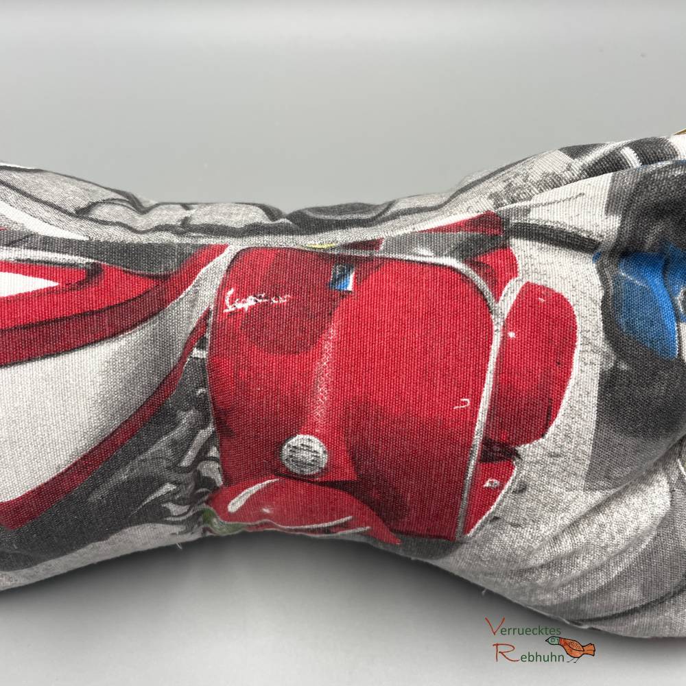 Lese-Relax Knochen gefüllt mit Bio Dinkelspelz – Ergonomisches Nackenkissen für entspanntes Lesen Bild 2