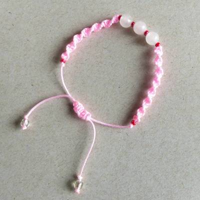 süßes Makramee Armband - Glücksbringer in rosa und pink mit Edelsteinperlen Rosenquarz handgeknüpft & Größenverstellbar