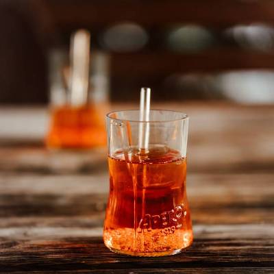 Glas für deinen Spritz - handgefertigt aus der 0,7l Aperol Flasche, Upcycling bei Aschaffenburg MIT Glashalm