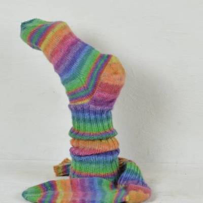 Handgestrickte Wollsocken Regenbogen Gr. 40/41
