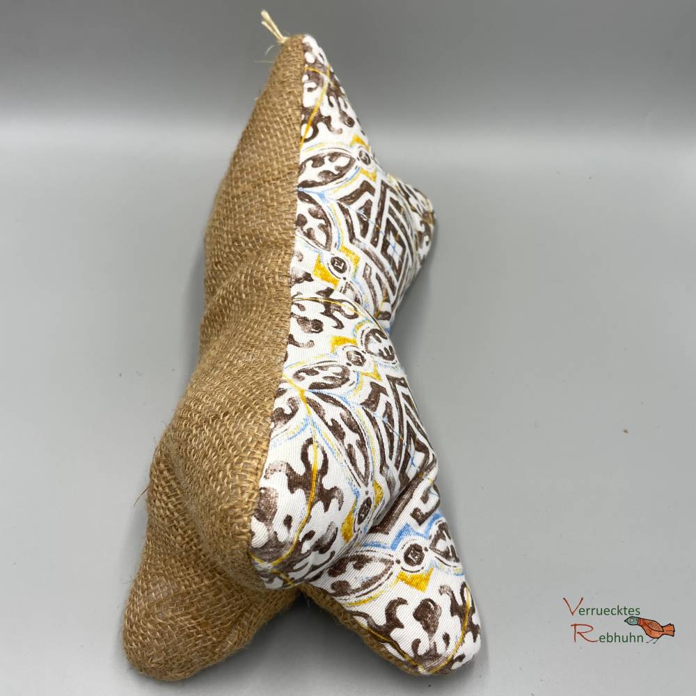 Lese-Relax Knochen gefüllt mit Bio Dinkelspelz – Ergonomisches Nackenkissen für entspanntes Lesen Bild 5