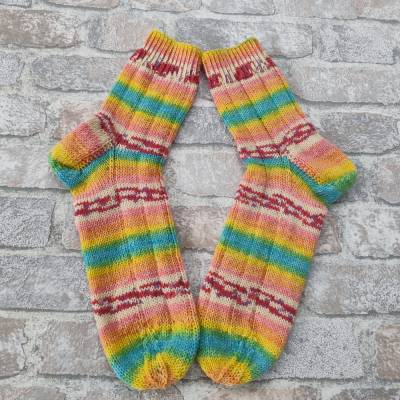 Fröhliche Ringel Socken 40/41 – Handgestrickte Unikate aus Opal Sockenwolle