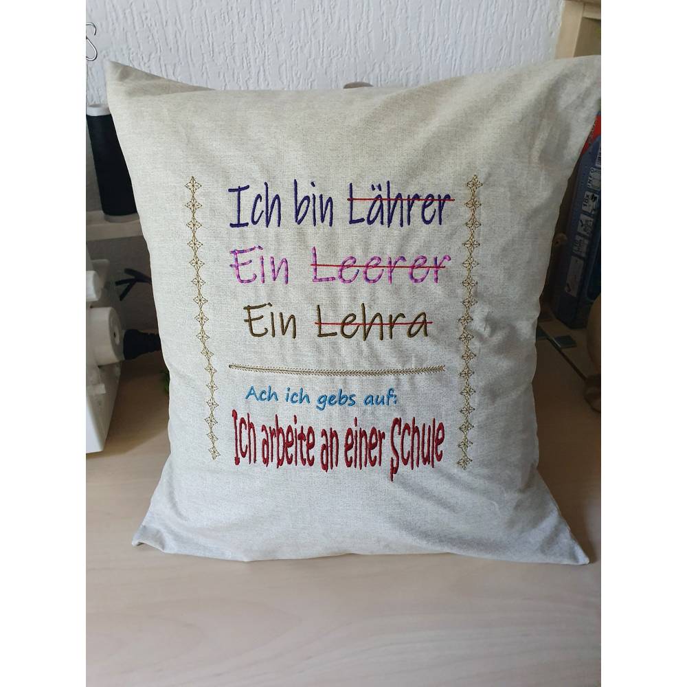 Lehrer Stickdatei von DreamEmbroid – Abschiedsgeschenk für Lehrkräfte, 2 Größen, Sofortdownload Bild 1
