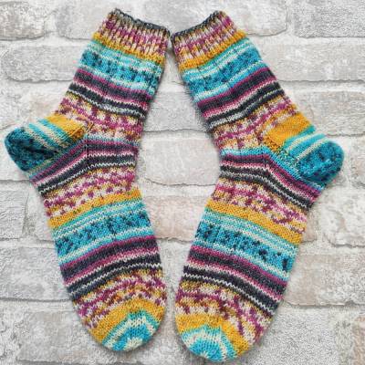 Handgestrickte Socken Größe 36/37 –Mädelssocken in türkis - pink– Unikat & gute Laune