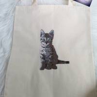 DreamEmbroid "Little Cat" – Fotorealistische Katzen-Stickdatei für Webware & Filz