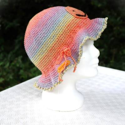 Hut gehäkelt Häkelhut Handarbeit Anglerhut Fischerhut Bucket Hat mit Smily Applikation regenbogenfarbig 