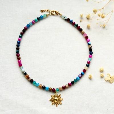 Bunte Achat Perlenkette mit Sonnenanhänger – Handgemachte Boho Halskette aus Edelstahl & Edelstein