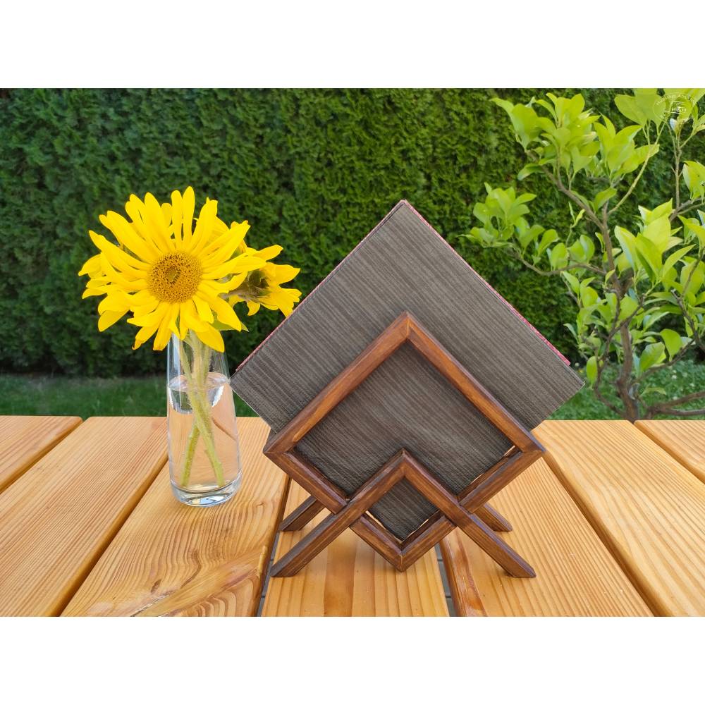 Serviettenhalter aus Holz, braun / Serviettenständer / Alltagshelfer