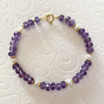 Armband Amethyst facettiert mit Zuchtperlen, 18 cm – Handgefertigtes Unikat aus Bayern, Schmuck Geschenk für Frauen