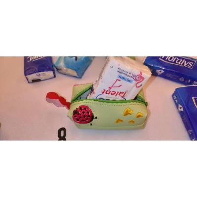 Taschentüchertasche aus Kunstleder – Handgemachtes Unikat ca. 5 x 11 cm, personalisierbar