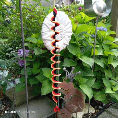 Windspirale Windspiel gehäkelt – Deutschlandfarben – Handarbeit – plastikfrei – 52 cm