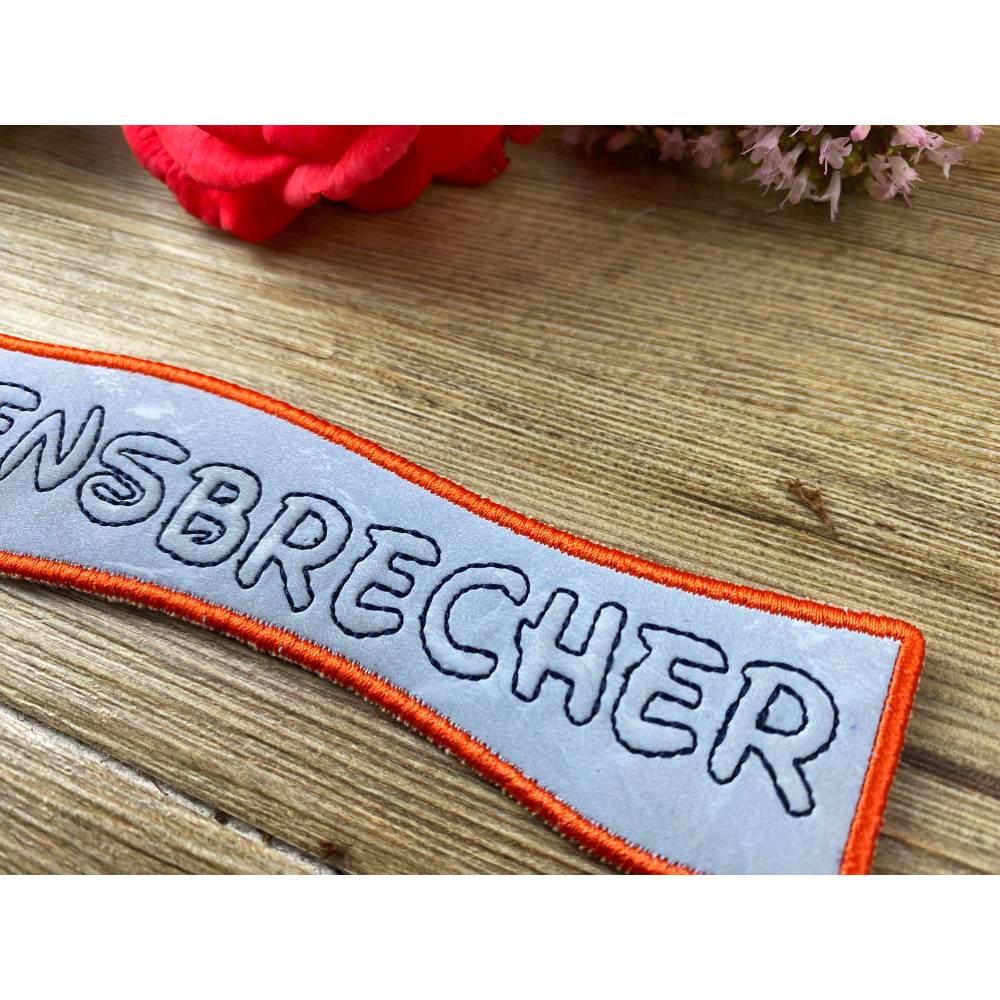 Stickdatei 3D-Anhänger HERZENSBRECHER, Maschinenstickerei, Stickmuster mit Trapunto-Effekt, 3D-Stick, Lesezeich Bild 3