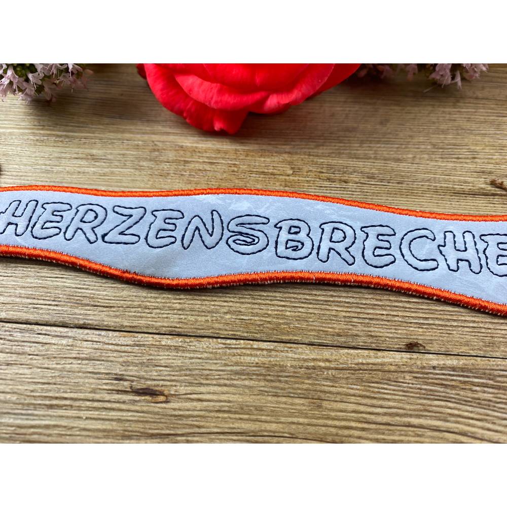 Stickdatei 3D-Anhänger HERZENSBRECHER, Maschinenstickerei, Stickmuster mit Trapunto-Effekt, 3D-Stick, Lesezeich Bild 4