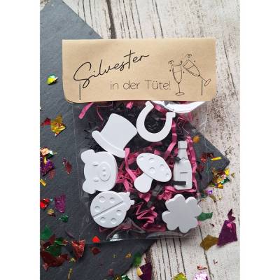 Silvester in der Tüte ~ Geschenk-Set Neujahr ~ Geschenktütchen ~ Mitbringsel ~ Streuteile ~ Deko