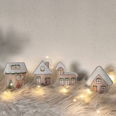 Stickdatei Winterdorf Weihnachten Lichthaus Set 2 – Häuser, Kirche & Baum ab 10x10, In the Hoop