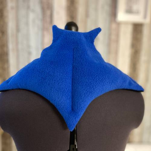 Nacken Wärmekissen Gr. L – Fledermaus Körnerkissen aus Fleece & Weizen – Nackenkissen ca. 66x25