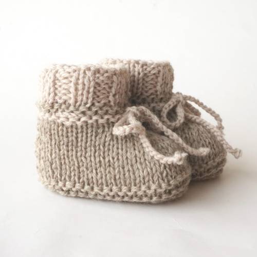 Babyschuhe gestrickt Alpaka Wolle Strickschuhe Baby naturfarben Naturgarn sand Handarbeit handgestrickt Geschenk Geburt