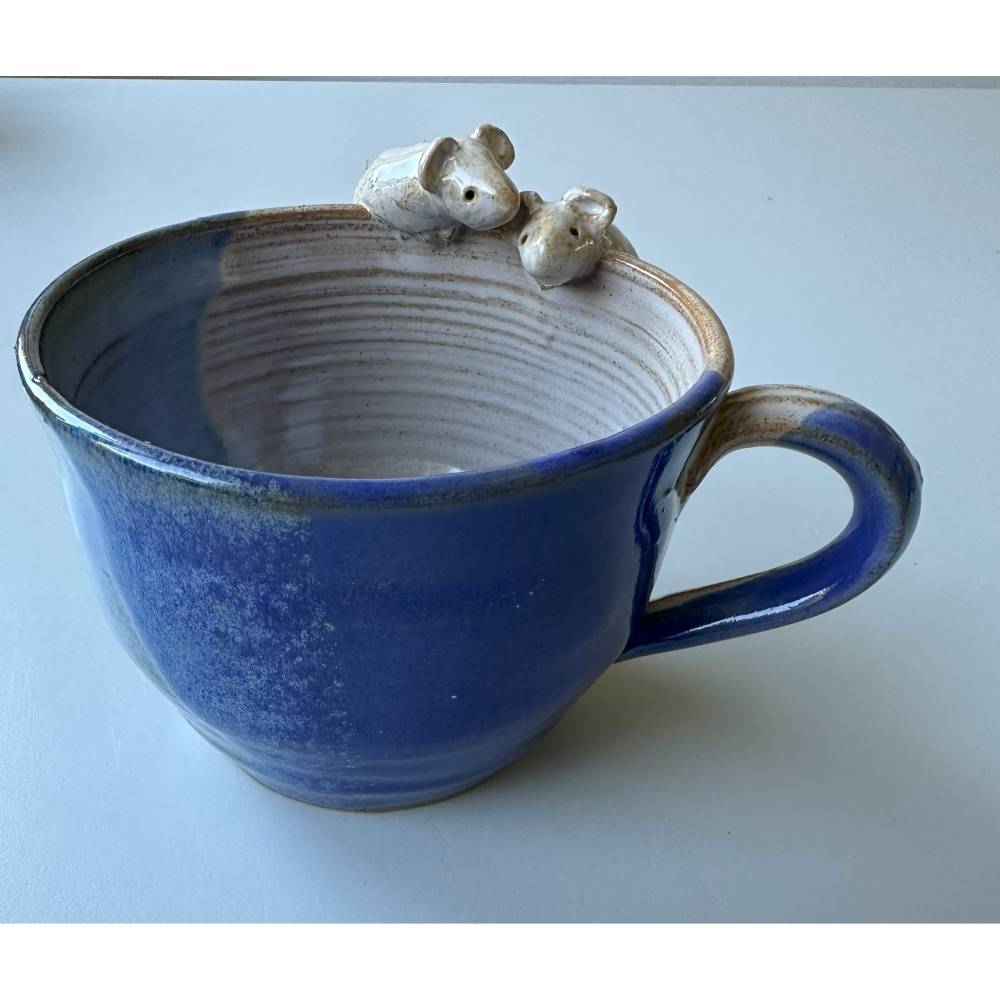 Mäusetasse handgemacht für Rechtshänder