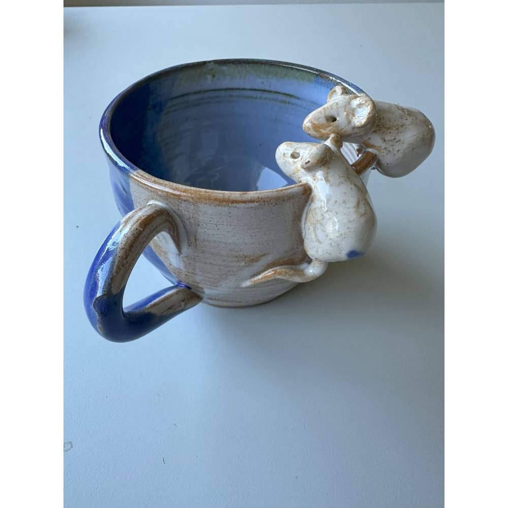 Mäusetasse handgemacht für Rechtshänder