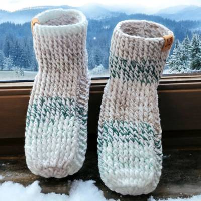 Gammlos/ Hüttenschuhe, gehäkelt, Handarbeit