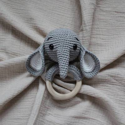 Rassel Elefant Angie